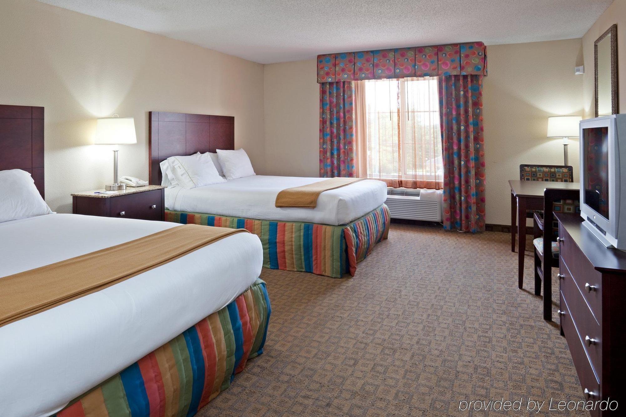 Holiday Inn Express Hotel And Suites Petersburg - Fort Lee, An Ihg Hotel Εξωτερικό φωτογραφία